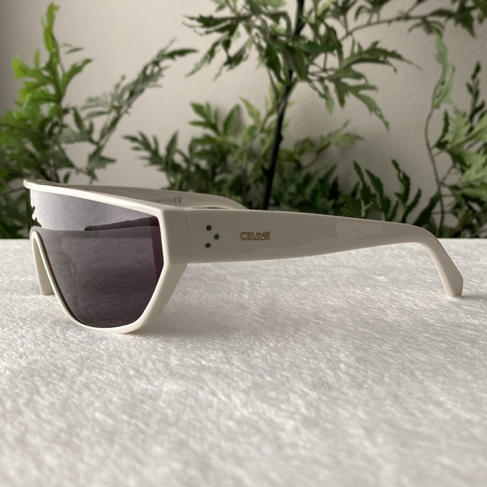 Celine Mask/Shield Wraparound Sunglasses (CL40195I, White/Smoke) - Picture 4 of 16